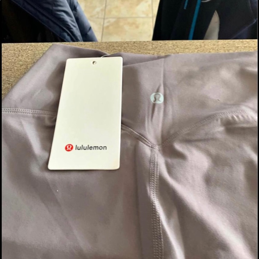 Fake Align Lululemon - Picture 10 of 16